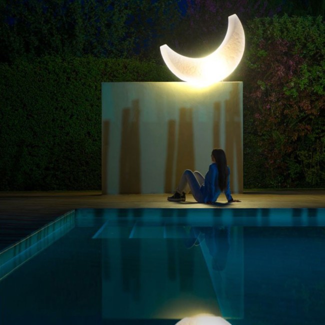 LAMPADA IN LLDPE "MY-MOON"  Cm.152x44 h.122