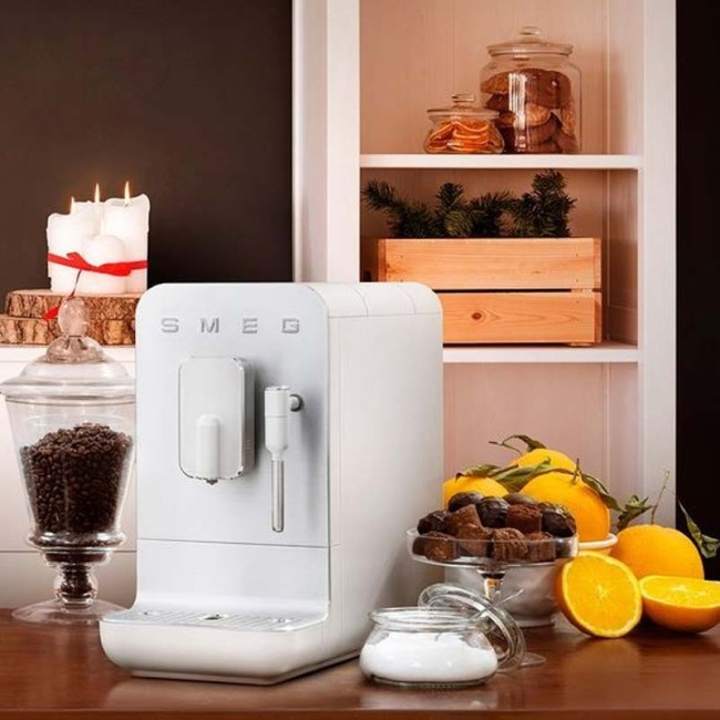 SMEG MACCHINA CAFFE' BIANCA AUTO