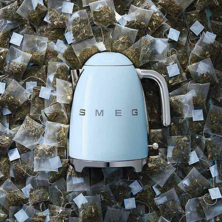 Smeg Bollitore 50's Style 1,7 litri azzurro