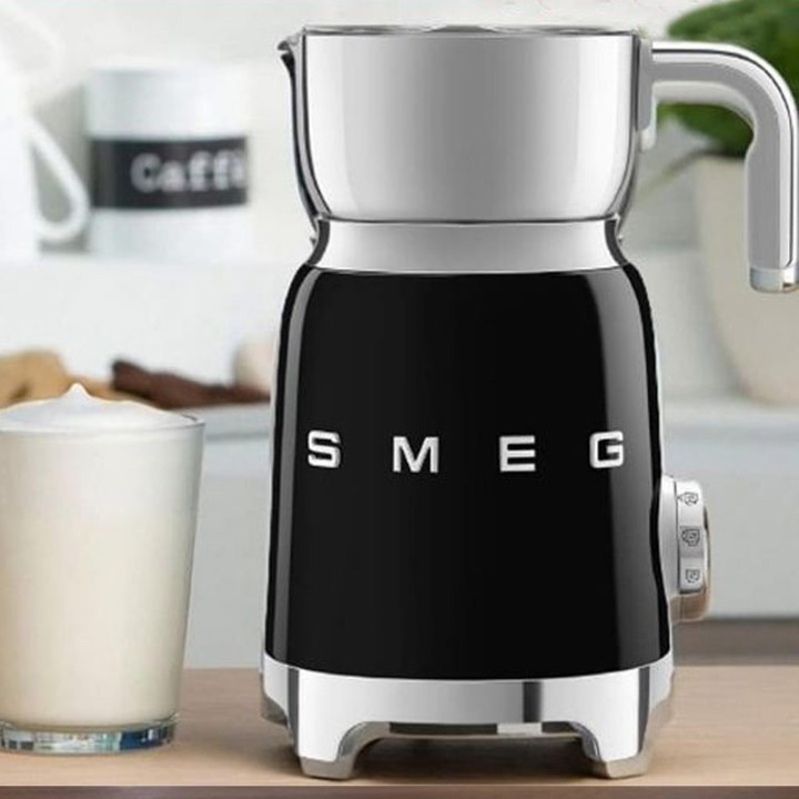 Smeg Montalatte 50's Style nero