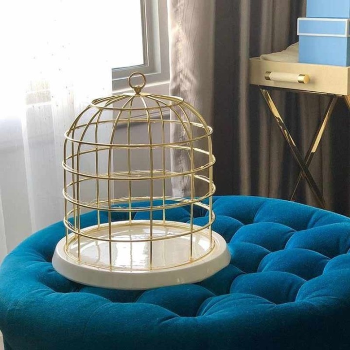 Seletti Gabbia in metallo dorato con piatto in porcellana