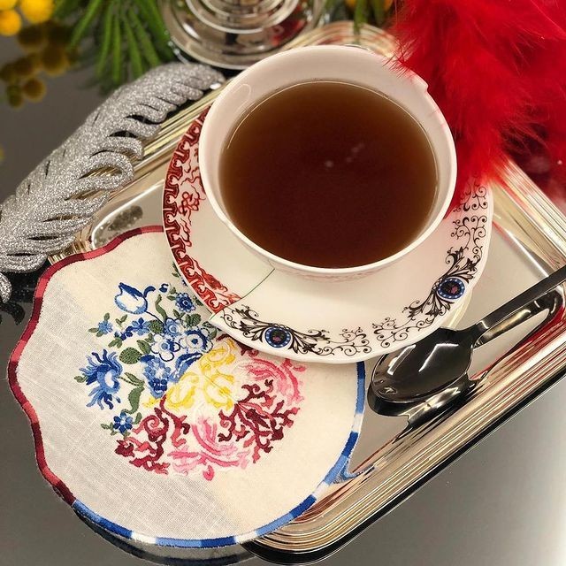 Seletti tazza da tè con piattino in porcellana “Hybrid-Zora” - Candida  Celiento