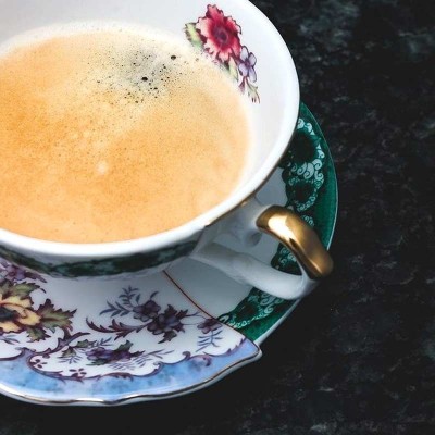 tazza da tè con piattino in porcellana “Hybrid-Isidora”