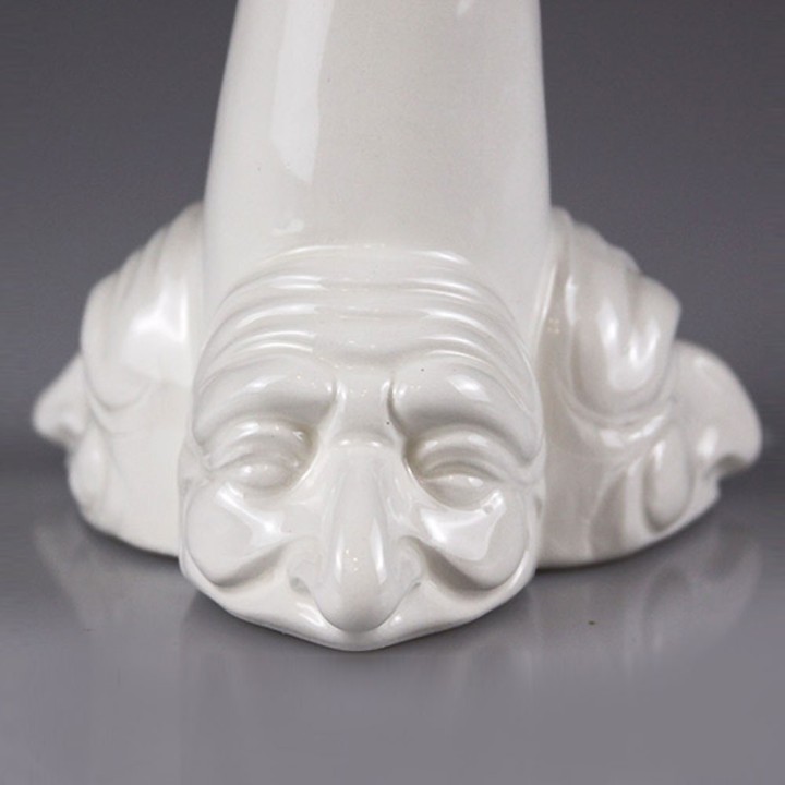 Macrì Corno bianco con tre facce alto 25 cm
