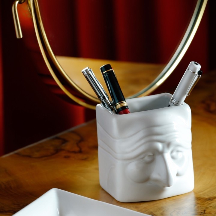 Macrì Portapenne Maschera di Pulcinella bianco