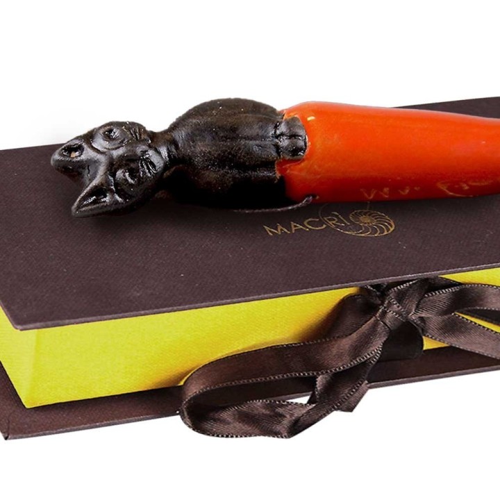 Macrì Cornetto con gatto nero e laccetto