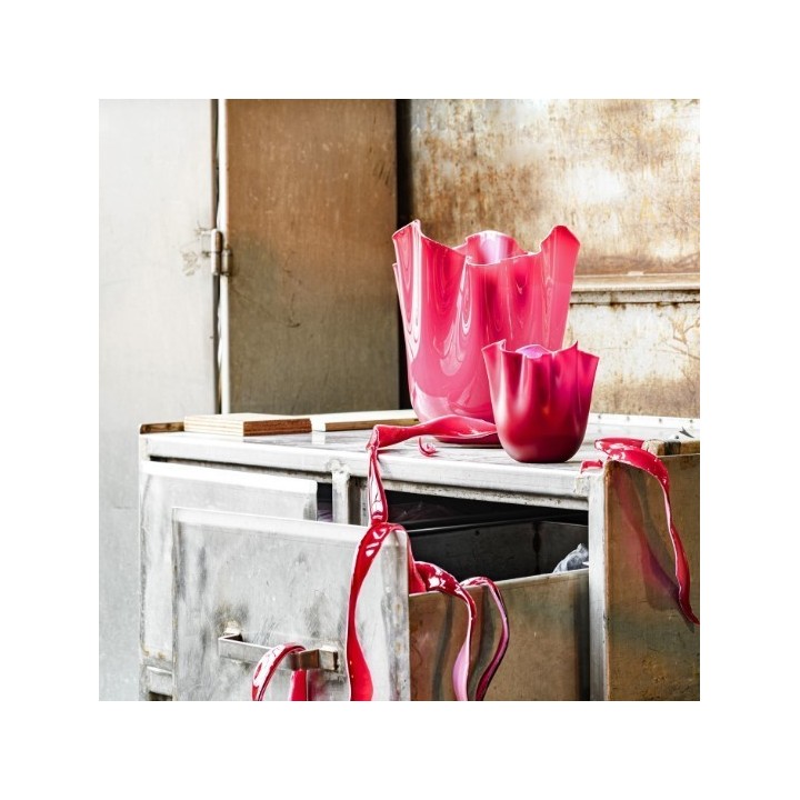Venini Vaso Fazzoletto opalino magenta e lattimo alto 31 cm