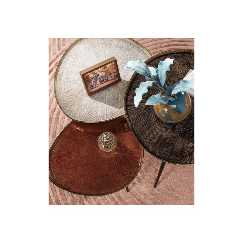 Tavolino Grande in Alluminio Smaltato – L’Oca Nera