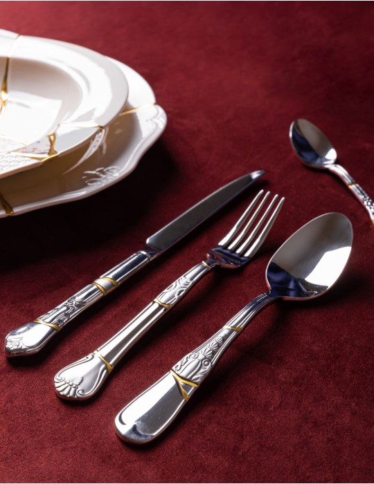 SET DI 4 POSATE IN ACCIAIO E ORO "KINTSUGI CUTLERY