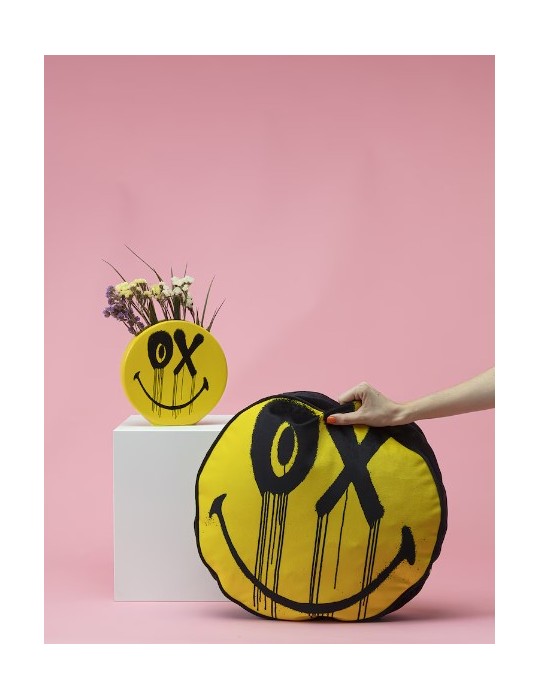 CUSCINO OX Smiley di Seletti – Design Pop e...