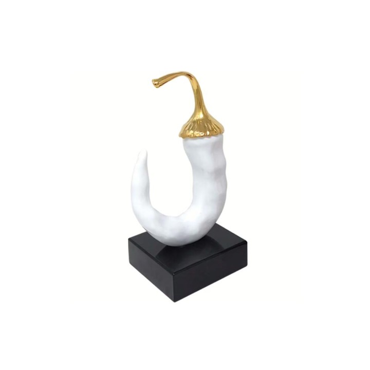 Sequenze Peperoncino piccolo su base bianco e oro