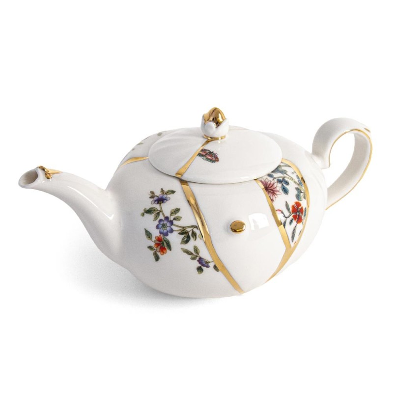 TEIERA IN PORCELLANA E ORO KINTSUGI 