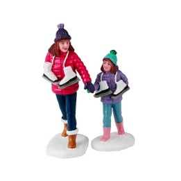 Lemax Skating Sisters 42324 set di 2 personaggi