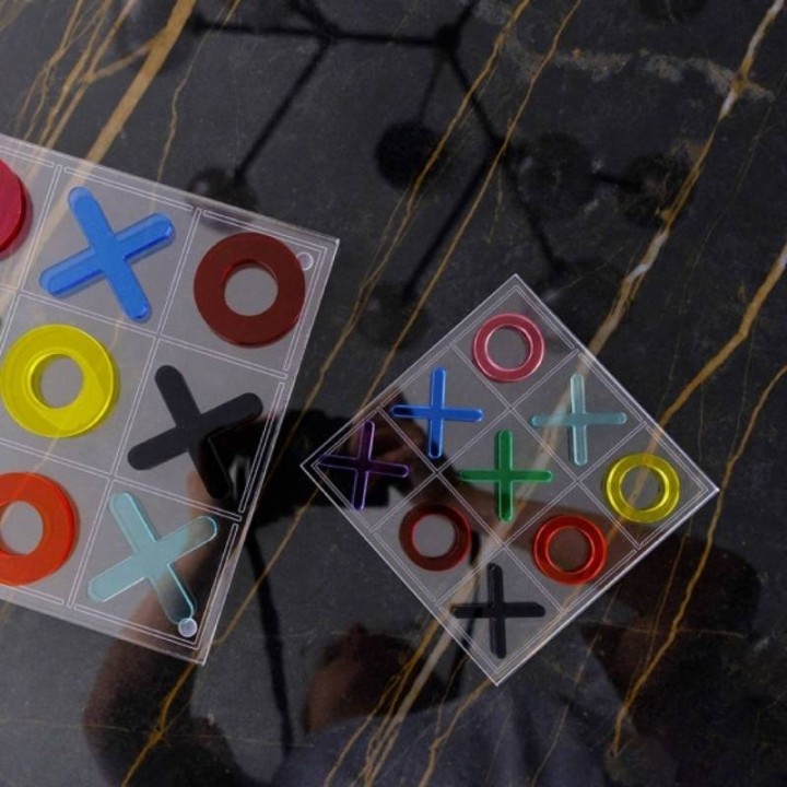 Vesta Gioco Tris Mini in acrilico trasparente