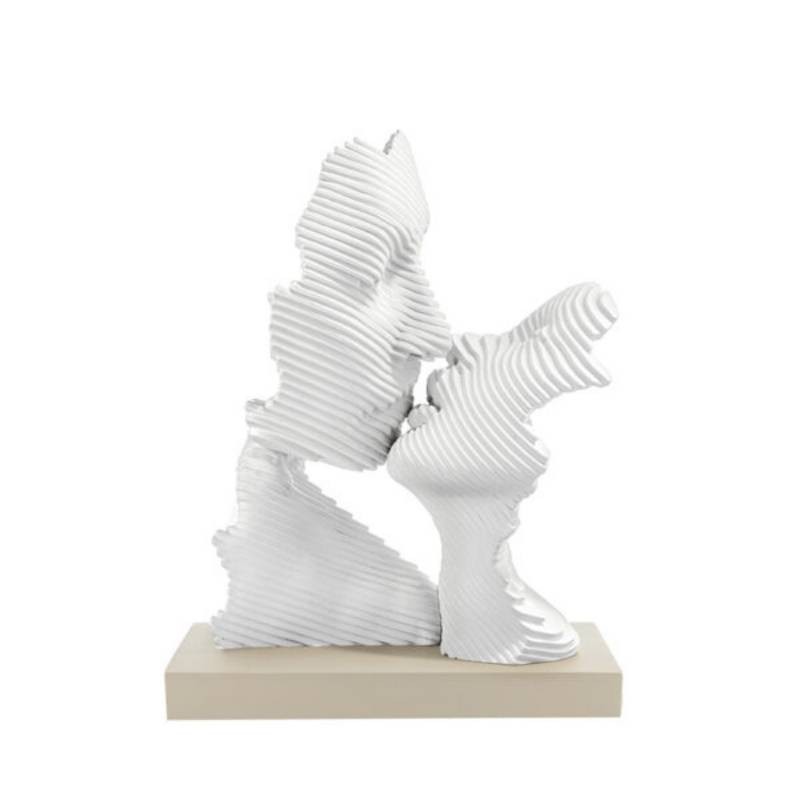 Scultura Bacio Stilizzato Base Nocciola 16x29 cm – Bongelli Preziosi