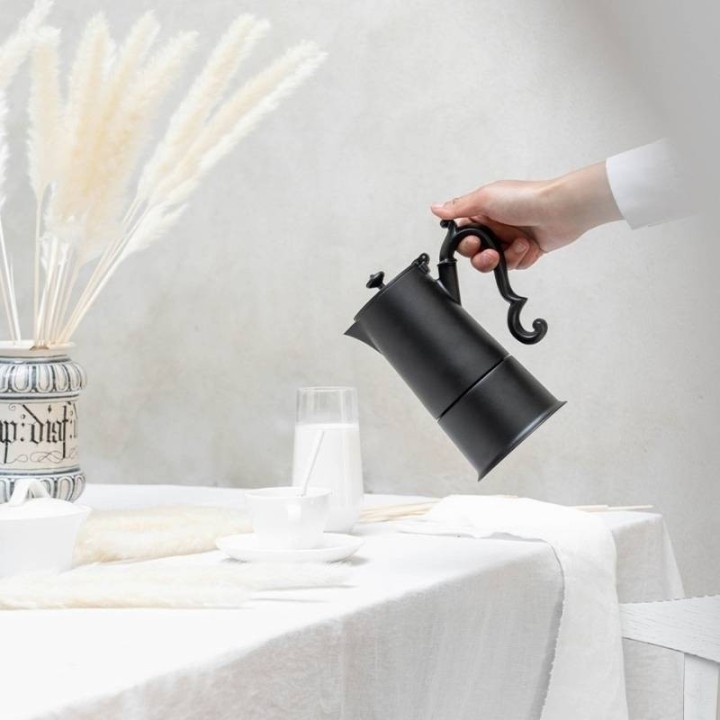 KnIndustrie Caffettiera Lady Anne nera opaca 4 tazze