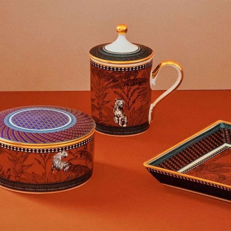 Mug Totem Tigre con Coperchio in Porcellana e...