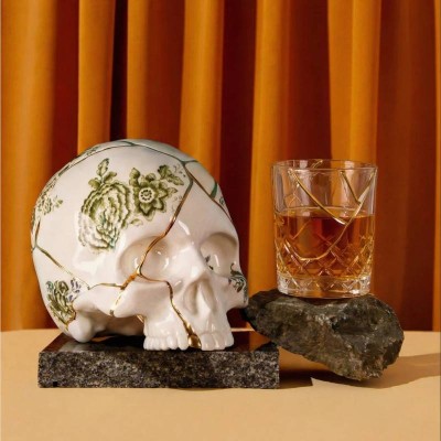 Skull Kintsugi Seletti in Porcellana con Oro 24K 2