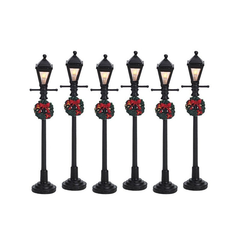 Lemax Gas Lantern Street Lamp Set of 6 – Lampioni Illuminati per Villaggi
