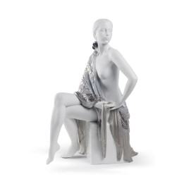 Lladró Statua Donna con scialle argento alta 43 cm