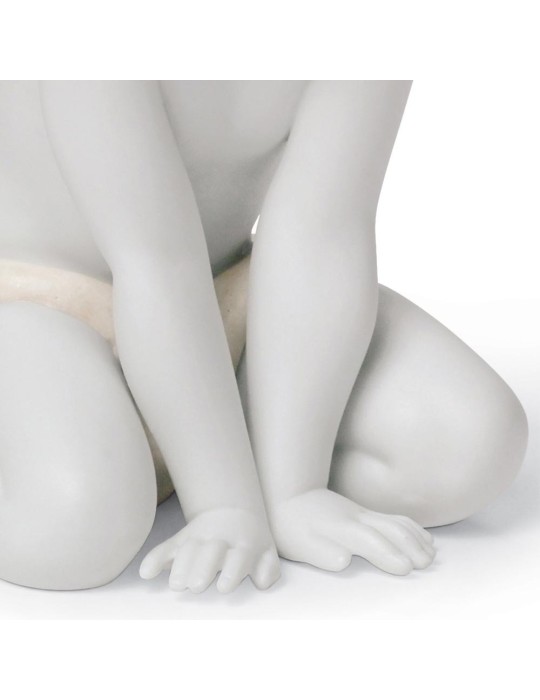 Lladrò Statua Il Figlio in porcellana handmade