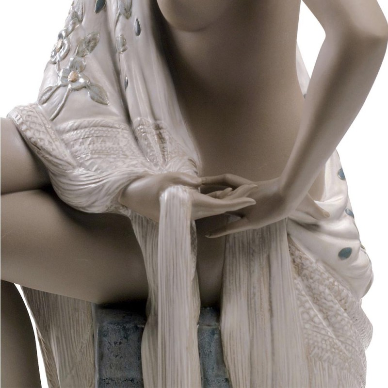 Lladrò Statua donna nuda con scialle in...