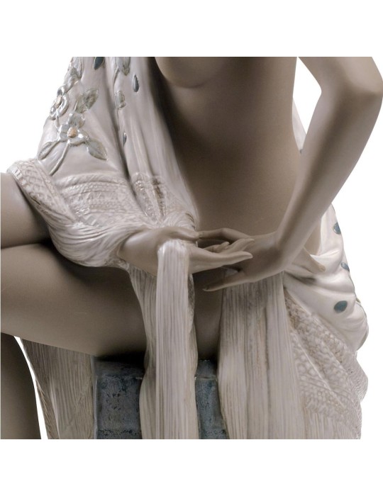Lladrò Statua donna nuda con scialle in...