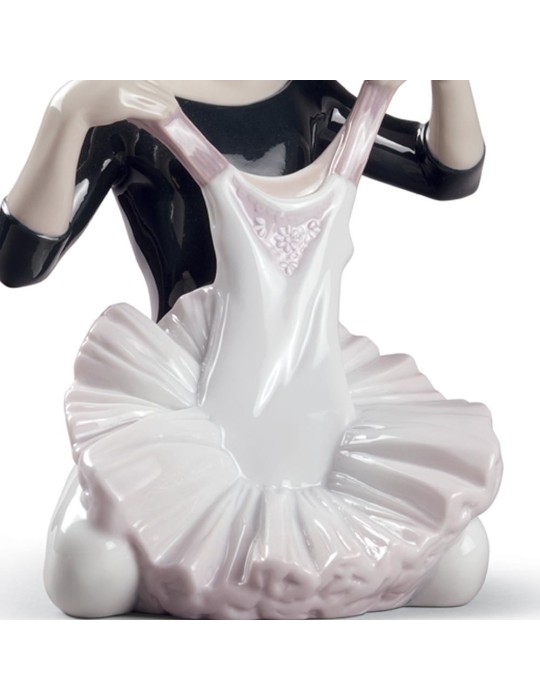 Lladrò Statua bimba L\'abito del debutto in...