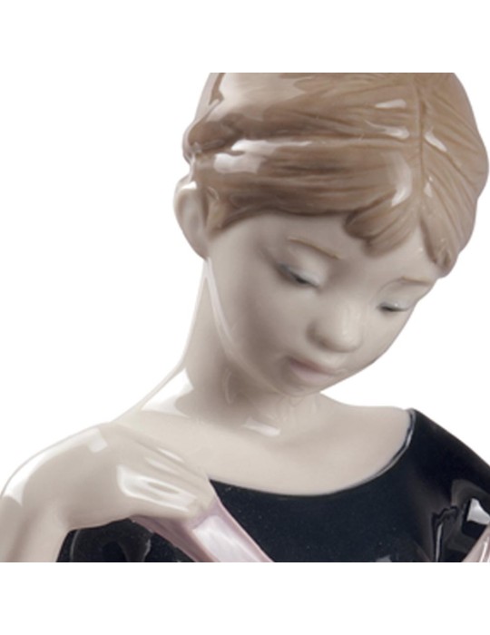 Lladrò Statua bimba L\'abito del debutto in...
